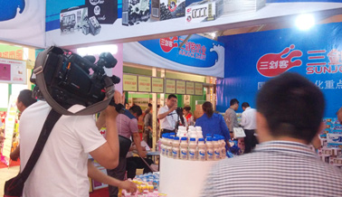 三剑客“亮剑”第十二届中国（漯河）食品博览会